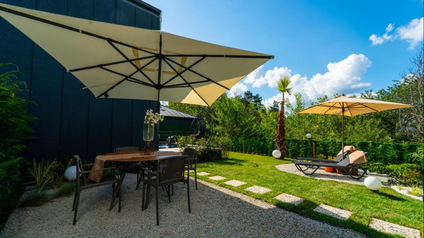 Trio Palazio Vilă